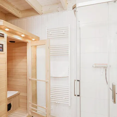 Awesome In Ostseeresort With Sauna Casa de Férias
